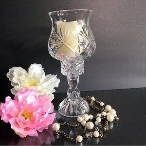 Elegant Crystal Candle Holder with Cream Accent